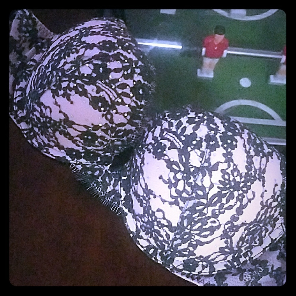 Victoria Secret 32d very sexy